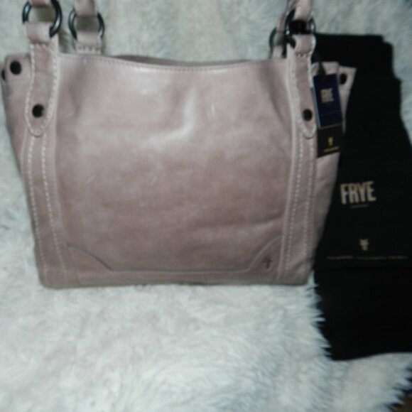 🆕 Frye Melissa Shoulder Bag Leather in Mushroom w/dust bag🆕⌚📦🏃💨🚚 - Picture 11 of 15